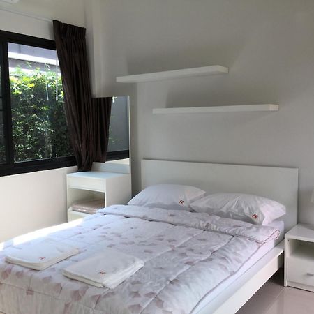 Fairtex Residence Pattaya Rum bild